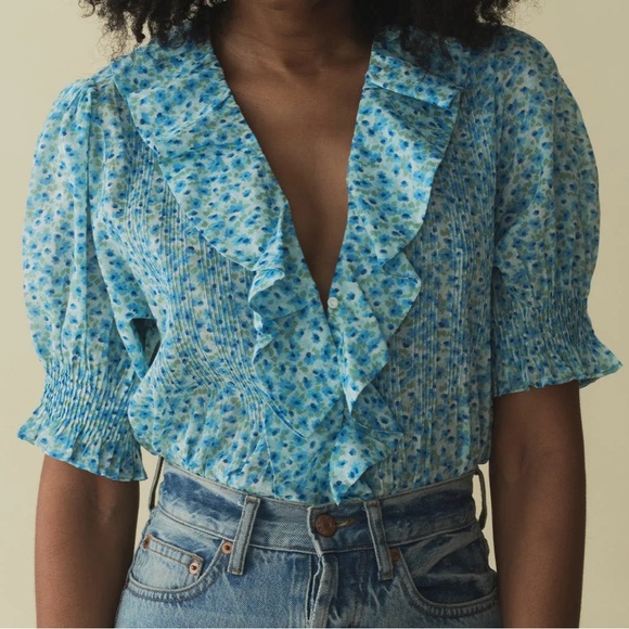 NWT Doen Henri Cotton Ruffle Pintuck V Neck Floral Blouse Top Bleu Daisy Fields - Picture 1 of 11
